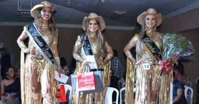 Rainha - Lígia Rosa; 1° Princesa Amabile Ohany de Almeida; 2° Érica Regina Delfino Molina Ibanez (Foto: Wilson Barbosa - GAZETA 369)