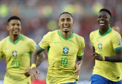 Brasil encara Uruguai na Bahia em último jogo do ano das Eliminatórias