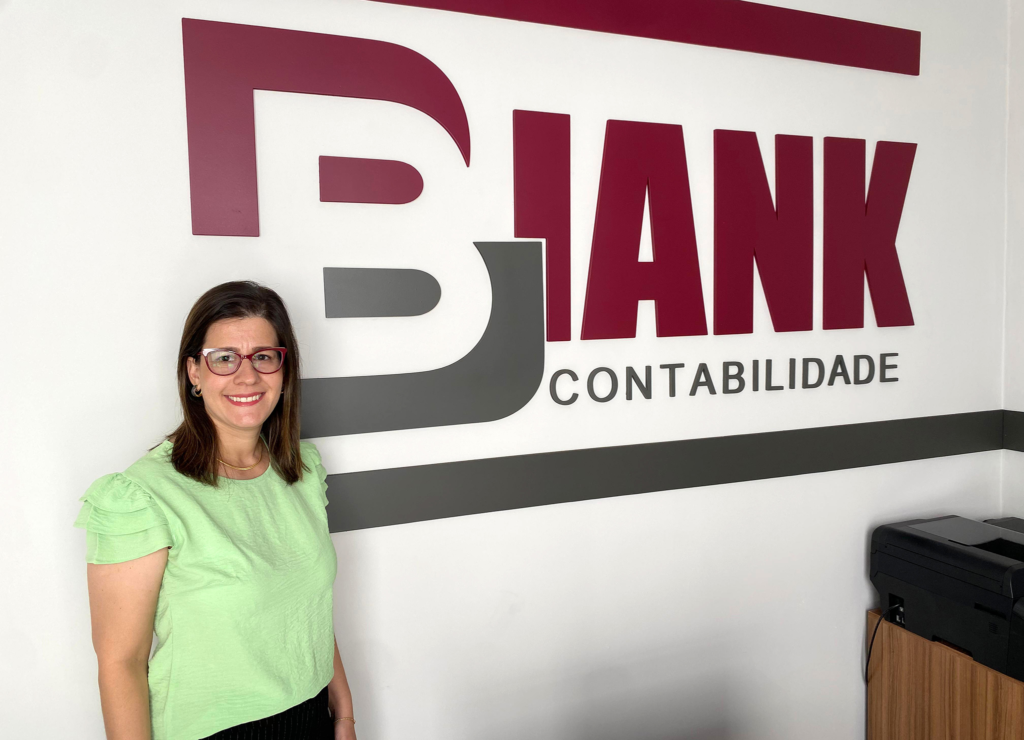Biank Contabilidade wanessa na frente do nome recepção