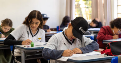 Mais de 1 milhão de alunos da rede pública participam da 1ª edição de 2025 da Prova Paraná