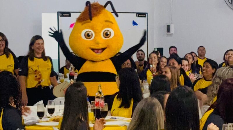 EDUCAÇÃO DE ANDIRÁ IMPLANTA PROJETO “A UNIÃO FAZ A VIDA”, EM PARCERIA COM SICREDI