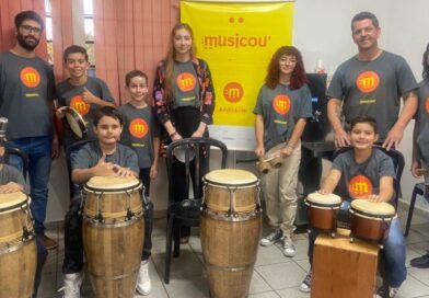 Entre violões, vozes e tambores: Musicou abre matrículas para aulas gratuitas de música em Andirá