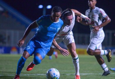 Tubarão vence o Manaus nos pênaltis e avança na Copa do Brasil