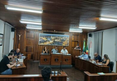 Câmara de Andirá realiza 7ª sessão ordinária com análise de projetos e requerimentos