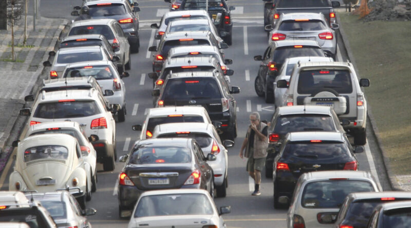 Número de emplacamentos cresce 24,7% no primeiro bimestre de 2026 no Paraná