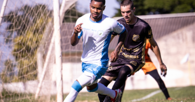 Tubarãozinho vence o Cambé e segue invicto Tubarãozinho vence o Cambé e segue invicto