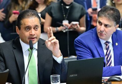 Lido o relatório, Jorge Messias será sabatinado na CCJ em 28 de abril  Fonte: Agência Senado