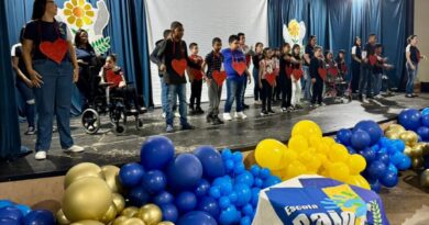 3º Encontro da Família da APAE de Andirá reúne alunos, familiares e equipe em noite de celebração