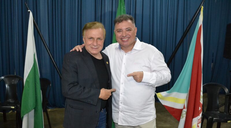Professor André Rossato apresenta pré-candidatura a deputado federal pelo PL
