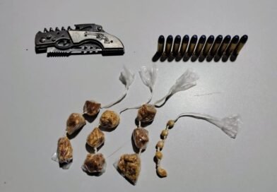 POLÍCIA MILITAR APREENDE MUNIÇÕES E CRACK EM RESIDÊNCIA NO MUNICÍPIO DE JACAREZINHO